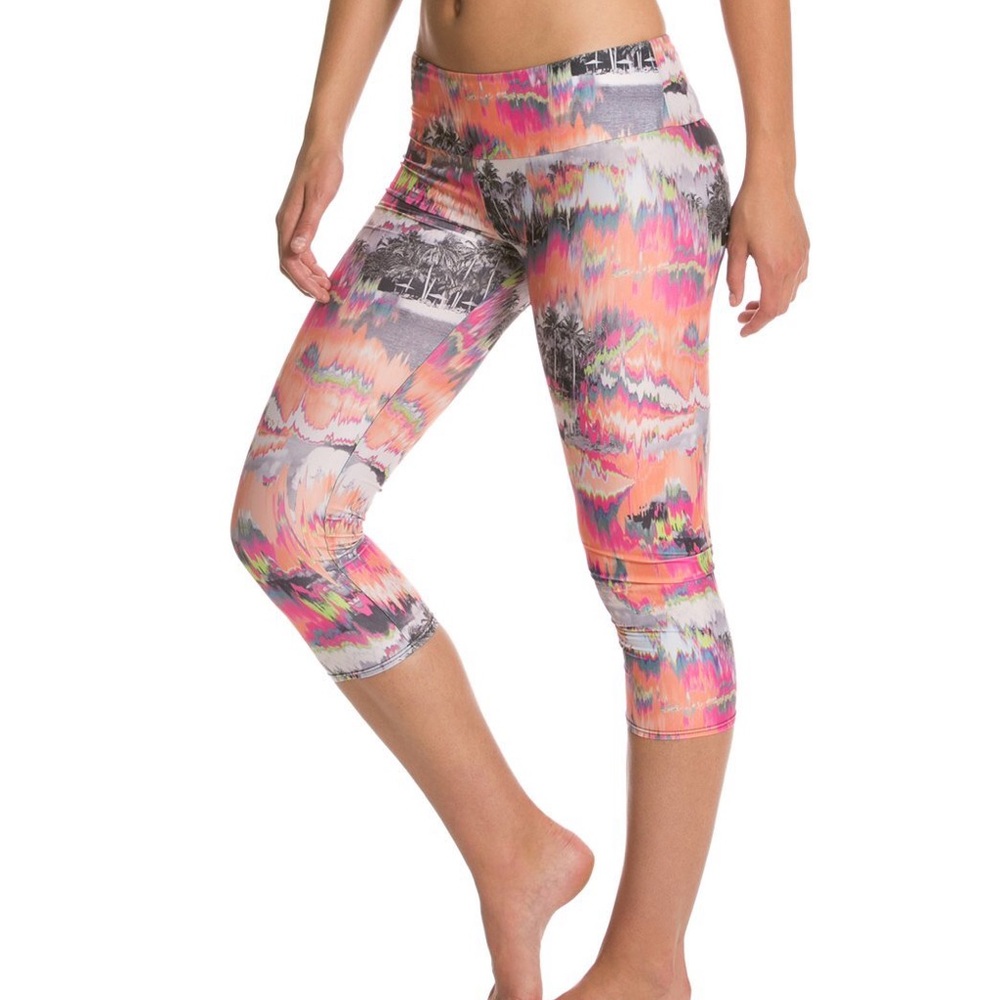 Onzie Cycle Crop in Palm Tree Pink